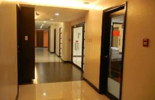 The Studio 87 Residences - Photo 5