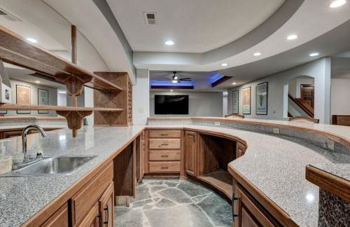 Rural 6 bedroom cabin - With a Hot Tub! - Foto 27