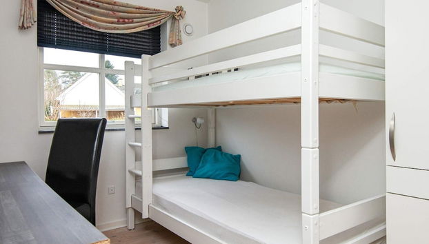 8 Person Holiday Home in Orsted - Foto 4, Habitación