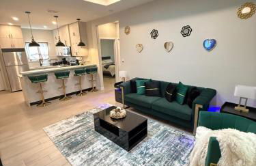 Gold'n Retreat - Photo 1