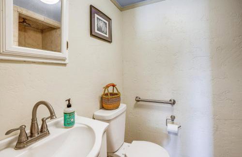 Sunroom and Sauna! Mtn-View Prescott Valley Home - Foto 23