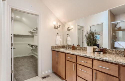 2226 N Washington St - Foto 10