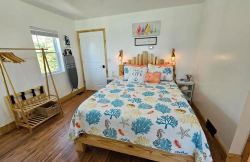 Tree-Top Lake-Front Cottage - Foto 3