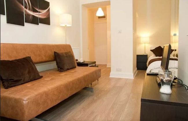 SHQ Apartments - Photo 79