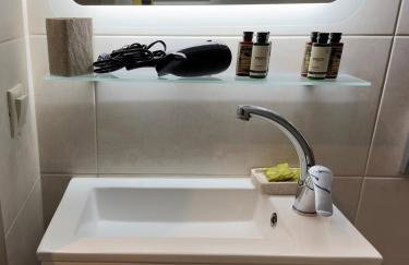 Yulia Luxury Apartments - Foto 44