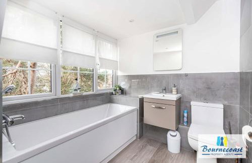 THE HIDE OUT by BOURNECOAST - A Stylishly Furnished Apartment with Parking - FM8444 - Foto 16