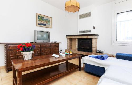 Villa Rustical Mont Roig by Interhome - Photo 7