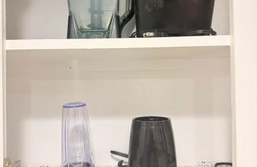 Spacious 4BR House Sleeps 9 Outdoor Lounge with Fire Pit plus Games - Foto 27