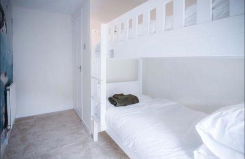 Family-Friendly Pink Cottage Central Tenby - Foto 12