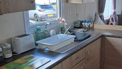 3 Bed Caravan - Sleeps 8 - Pets - Parking - Wifi - Foto 5