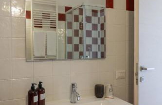 Regina e Oriente - Foto 2