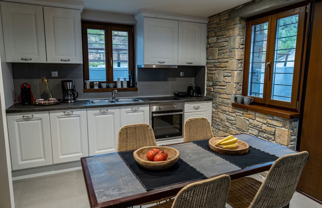 Gems of Pinakates - Foto 40