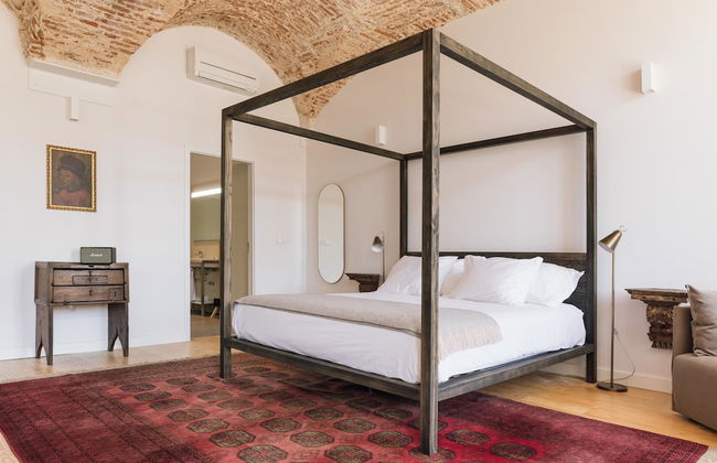 The Visionaire Apartments - Photo 83