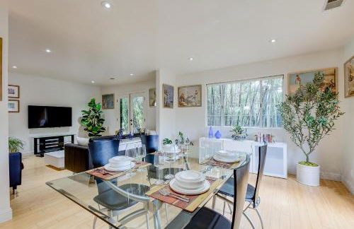 Santana Row Garden Retreat Private Executive Residence with Koi Pond and Waterfall Walk to Santana Row Valley Fair Dining and Shopping Private Entrance - Photo 28