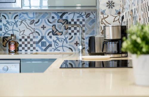 FLORIT FLATS - CATHEDRAL LUXURY TERRACE FLAT 2BR 2BA AC Wifi - Photo 44