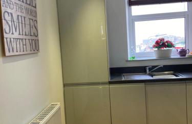 Wynnstay Apartment, Harbour and Mountain Views - Foto 4