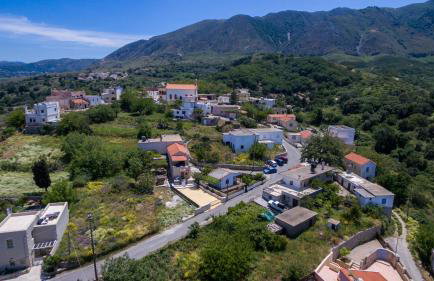 Casa Vasilia Traditional Home - Photo 23