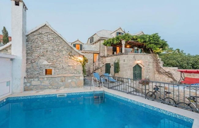 Mari 1 - With Pool - H - Photo 18