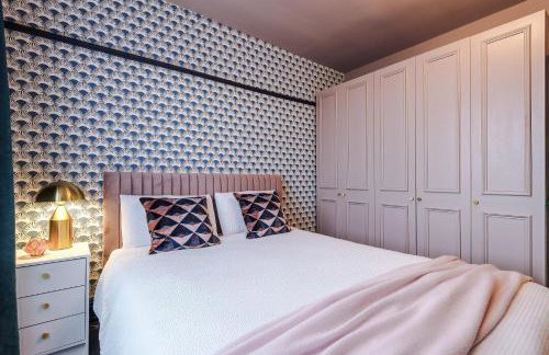 The Mayoress - Durham - Photo 11