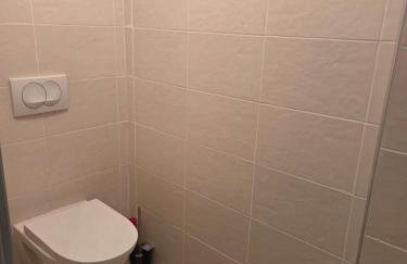 Studios dans une résidence sécurisée et calme avec place de parking - Foto 4