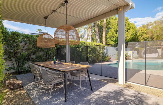 Backyard Pool, Puttinggreen, Playground Modern 5bdr White Agate by Avantstay - Foto 35