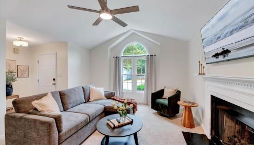 WestBorough Hideaway Fenced Yard 3Bedroom - Foto 2