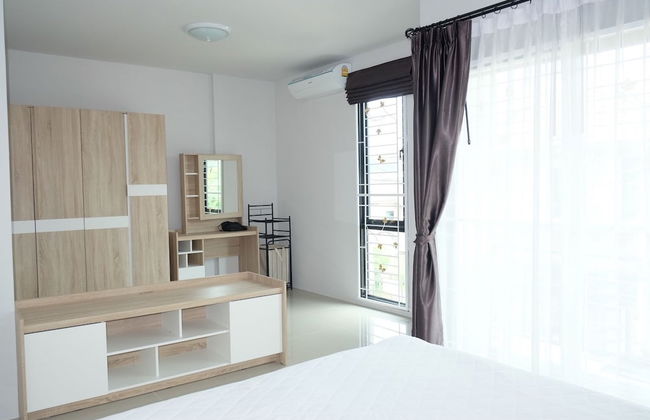 Supirum Cozy Home 3 Bedroom near Beach - Photo 17