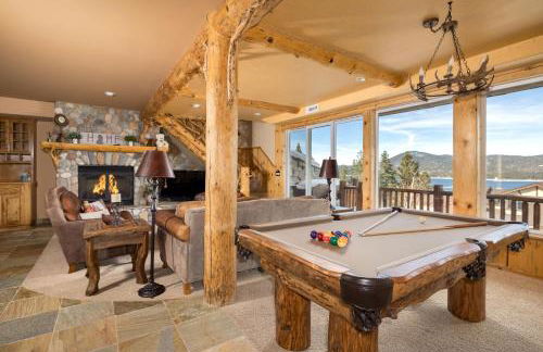 Big Bear Village View Haus is a large pet and kid friendly chalet with hot tub located a short walk to village - Foto 5