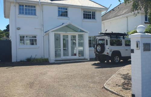 Panorama House - 400m from Sandbanks beach - Foto 1