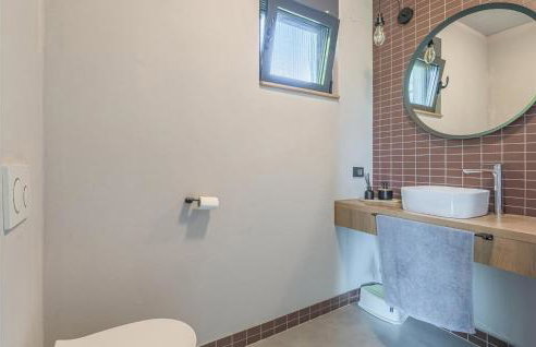 Awesome Home In Bukori - Foto 39