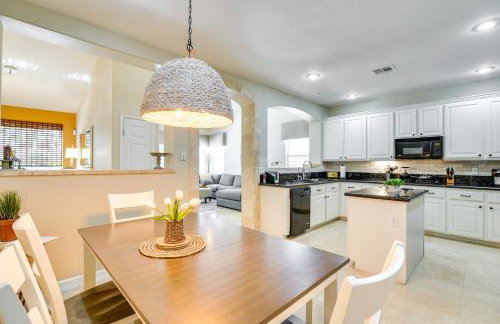 Upscale Henderson Hideaway with Private Patio! - Foto 10