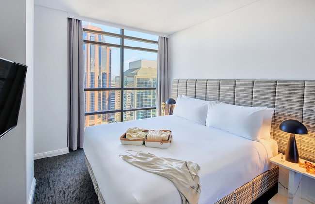 Meriton Suites North Sydney - Photo 13