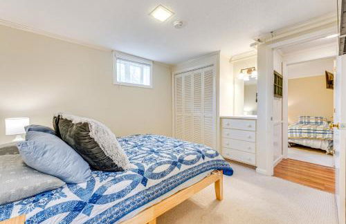 Renovated Ski-InandSki-Out Peru Condo at Bromley Mtn - Foto 15