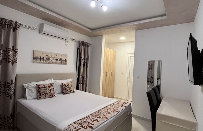 Pearl Apartments - Photo 14