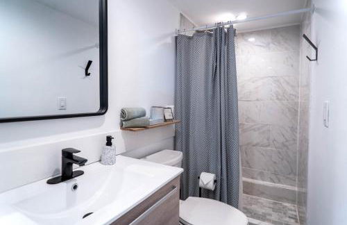 Catskill MNTN Escape 5 BR 3 bath Villa Hot Tub Fire Pit Best Group Stay - Foto 64