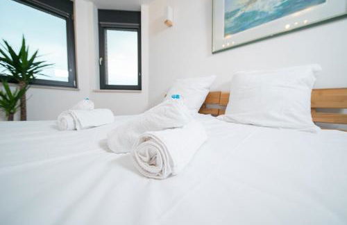 Rheinblick7 Neuss - Spektakulärer Blick auf die Düsseldorfer Skyline - Ruhig Modern Privatparkplatz Aufzug - Top Anbindung an Messe Flughafen Hauptbahnhof - Foto 57