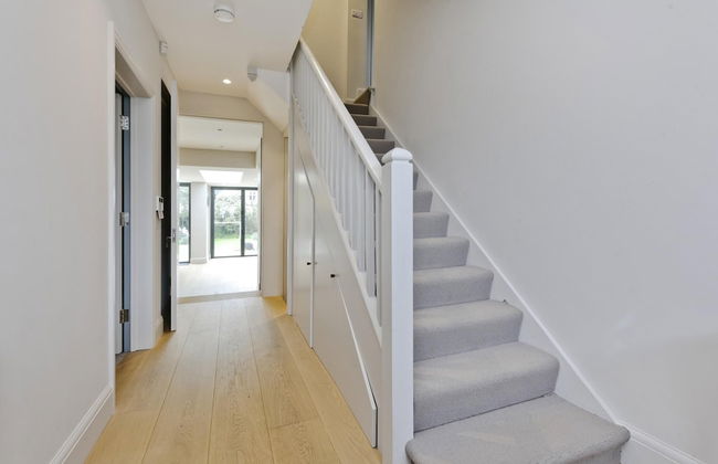 Wonderful Family Home With Garden Near Twickenham by Underthedoormat - Foto 33