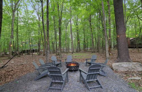 Luxurious Poconos Retreat - Hot Tub, Sauna, Games - Foto 44