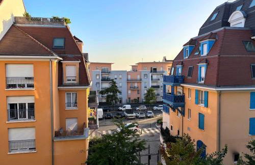 Elegant Apartment with Private Parking, close to Paris - Foto 8