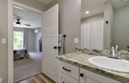 Lake House Retreat - Private Hot Tub - Foto 22