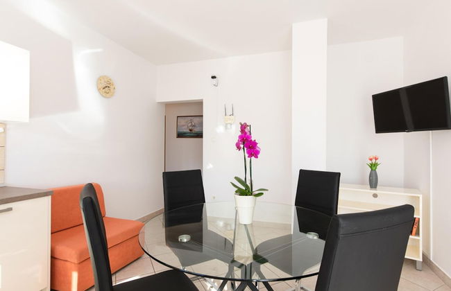 Scenic Elegant Apartments Krk With Balcony and Pool - Photo 19