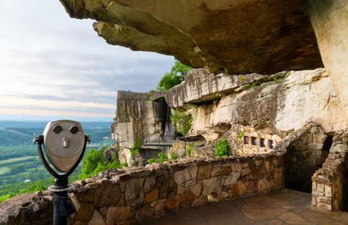 Big Yard Family Getaway - Pets OK - Grill and Hike - Foto 14