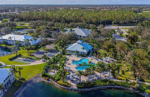 Rare New 2 bed 2 bath Golf View in Naples - Foto 11