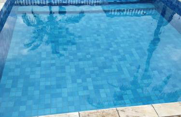 Carnaval a partir 5 diárias - 15 pessoas- Linda Casa de praia com Super piscina 12x5 Novinha com 3 níveis, Wi-Fi, Tv led,jardim , churrasqueira completa - Photo 31