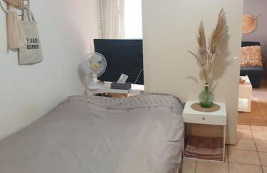 L' Appartement du Quai Neuf Parking privé - Gare à 5min - Foto 3