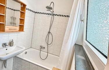 Moderne 3-Zimmer-Ferienwohnung bei Frankfurt - frisch renoviert, zentral gelegen und perfekt für Familien und Business-Trips - Foto 13