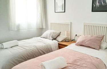 ✾ DV Properties Central Apartment #P4H2 ✾ - Photo 4