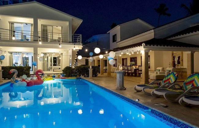 Beachfront 7BR Villa With Pool Maid Los Corales - Foto 76