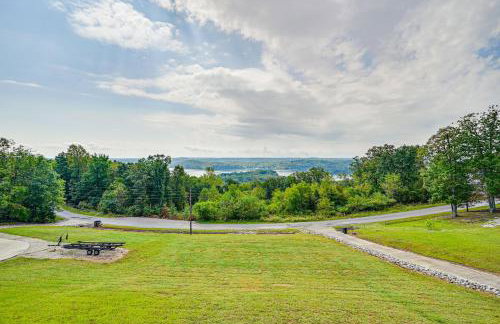 Nolin Lake Home with Decks and Fire Pit in Clarkson! - Foto 34