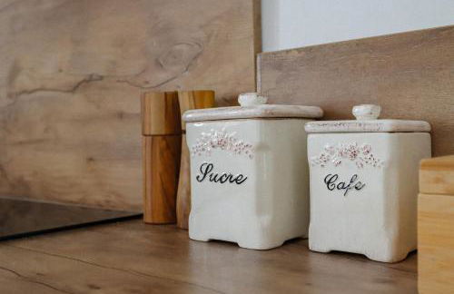 L'Escapade Jaune - Jacuzzi, Wi-Fi, tout équipée - Foto 32